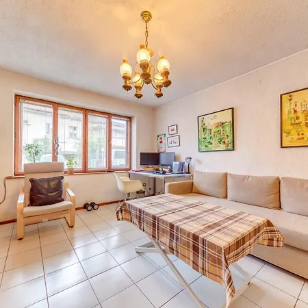 Apartamento 1-bedroom Garden Flat
