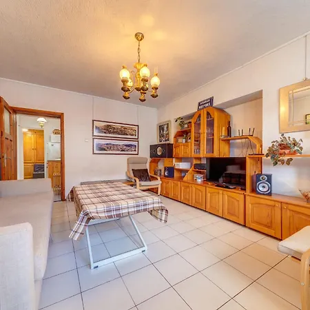 1-bedroom Garden Flat * Smoljan