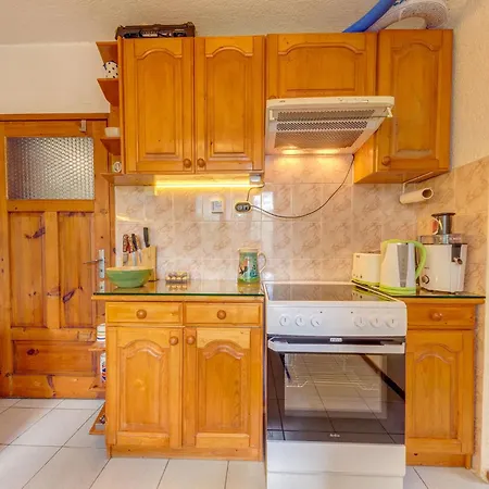 1-bedroom Garden Flat