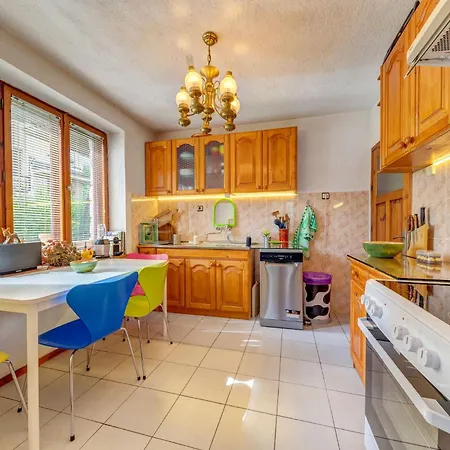 Apartamento 1-bedroom Garden Flat